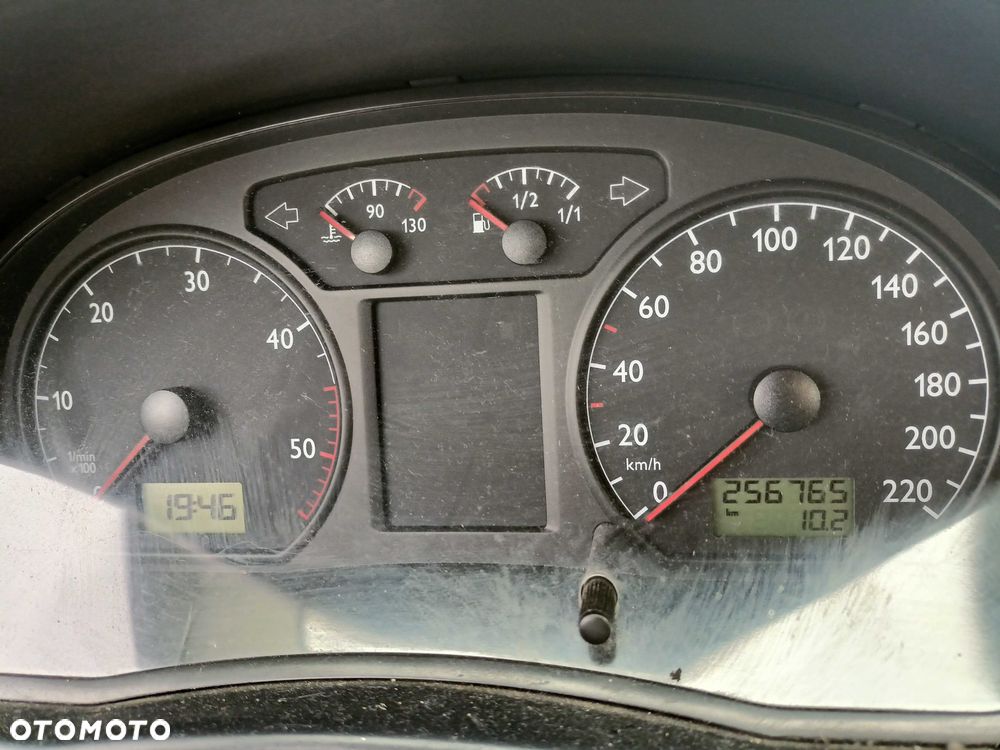 Volkswagen Polo - 7