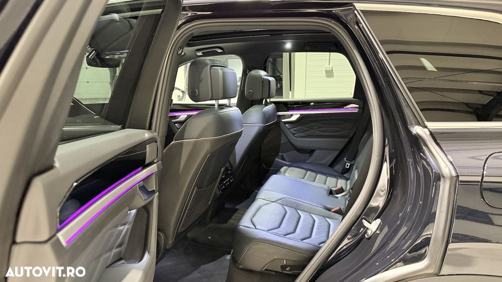 Volkswagen Touareg 3.0 V6 e-Hybrid 4Motion Aut. Elegance - 25