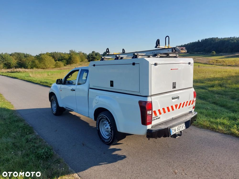 Isuzu D-Max - 4
