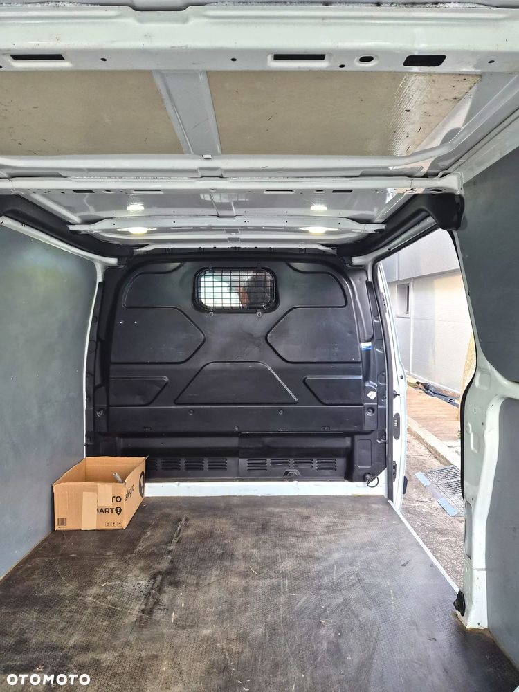 Ford TRANSIT CUSTOM - 32