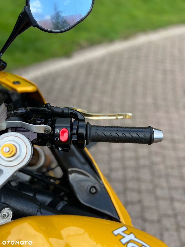 Triumph Daytona - 21