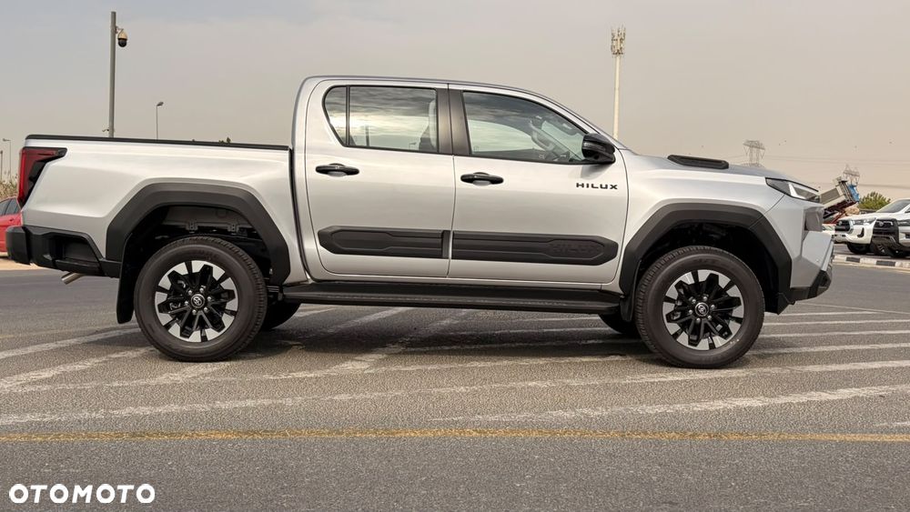 Toyota Hilux 2.8 D-4D Double Cab GR Sport II 4x4 - 34