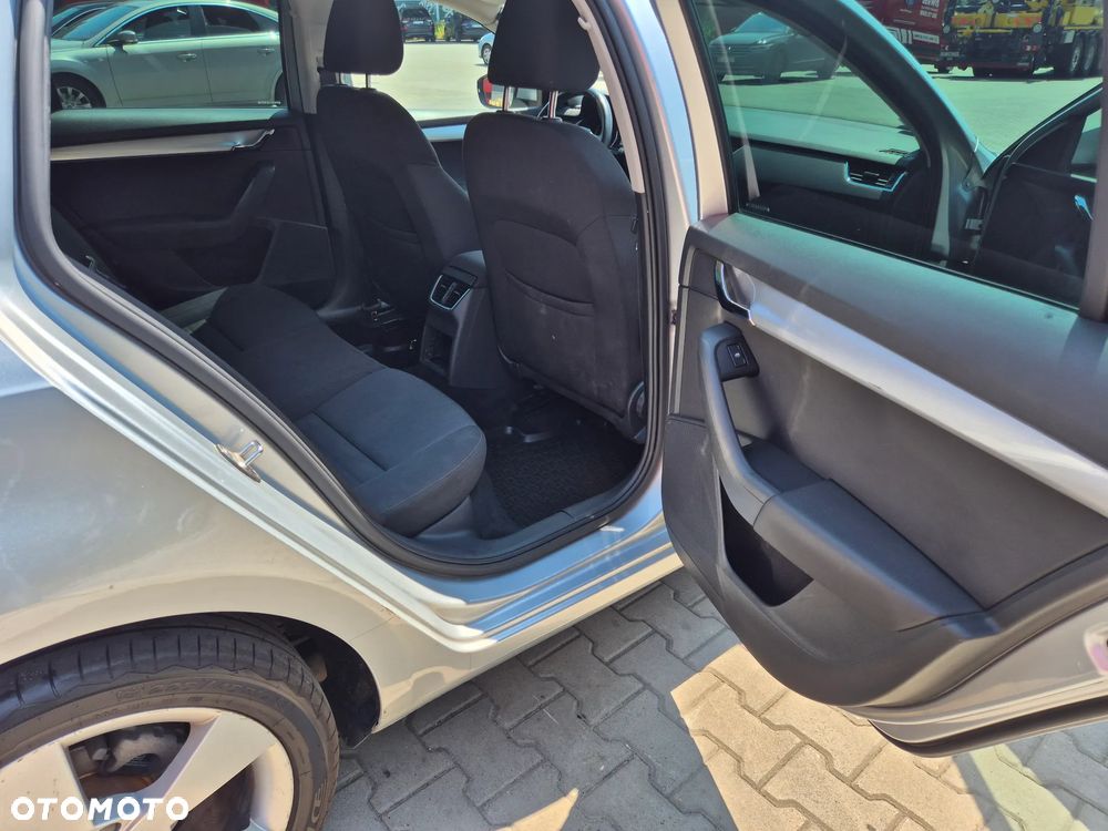Skoda Octavia 2.0 TDI Style - 20