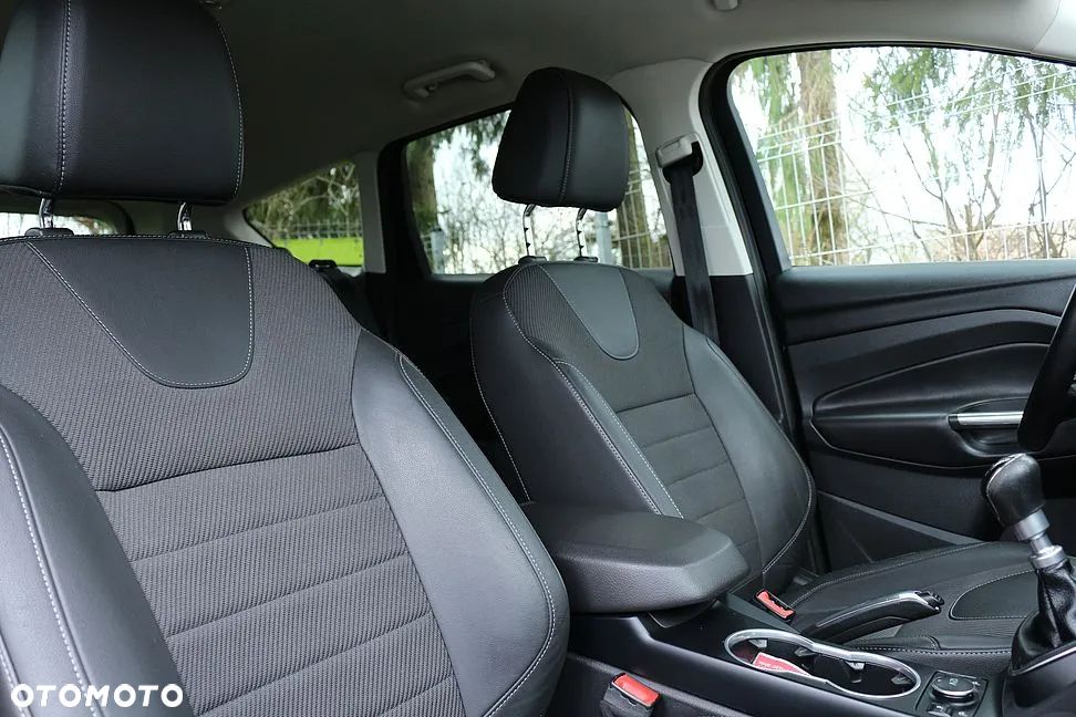 Ford Kuga 1.6 EcoBoost 2x4 Titanium - 15