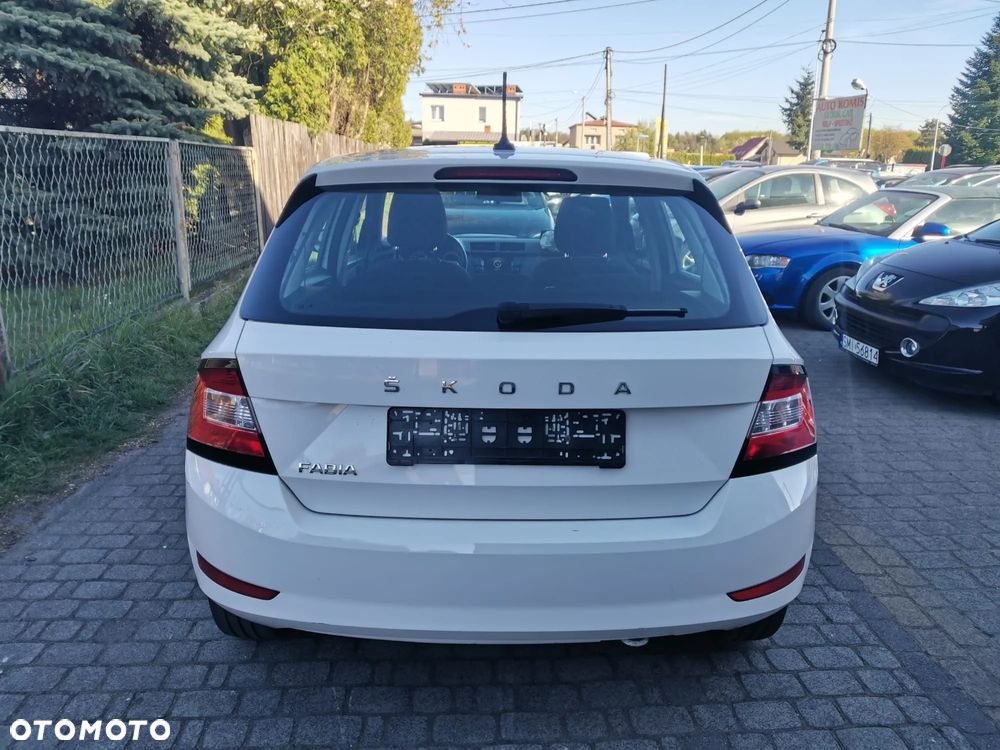 Skoda Fabia 1.0 MPI Drive 125 - 5
