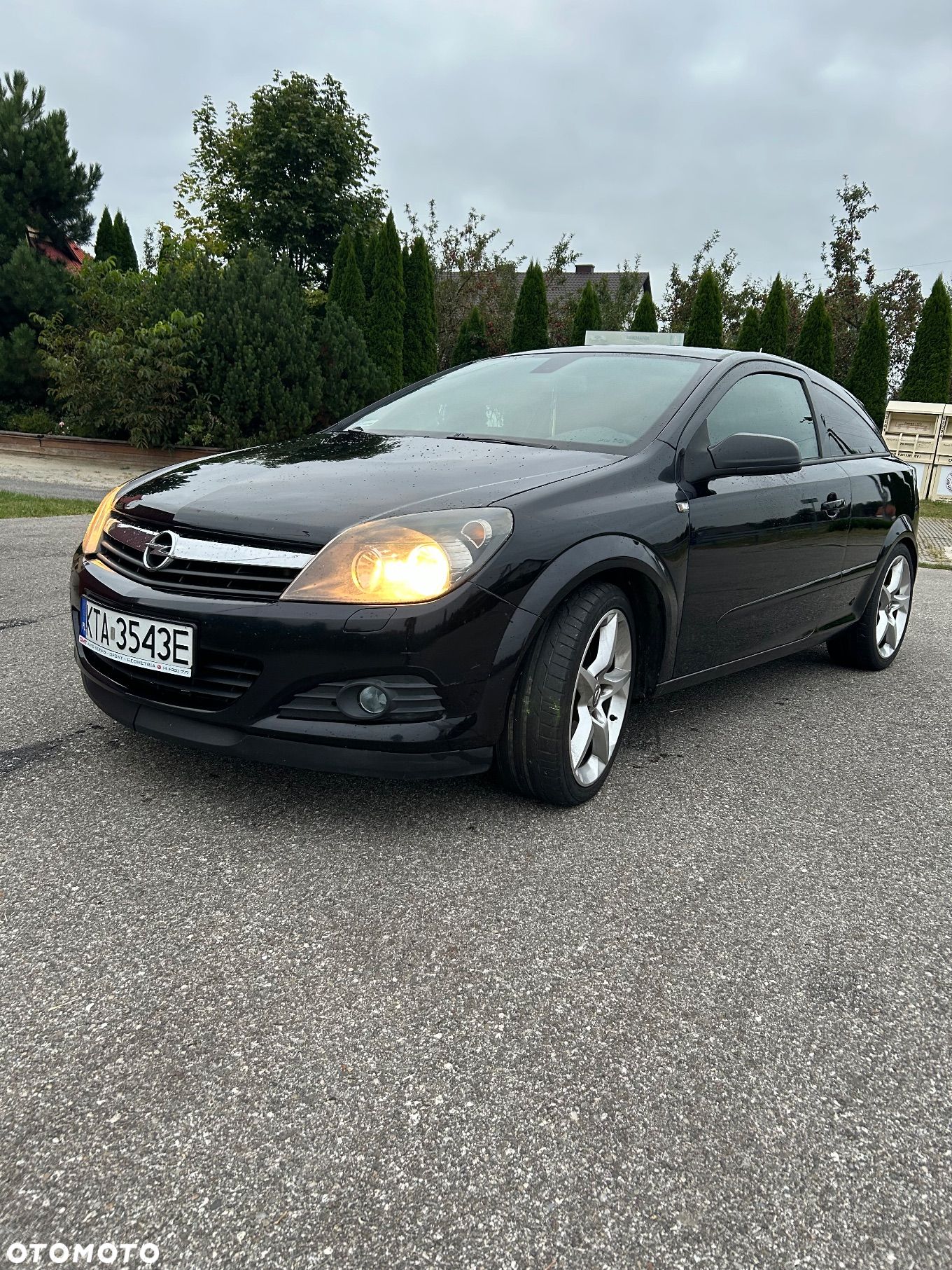 Opel Astra III GTC 2.0 T Sport - 1