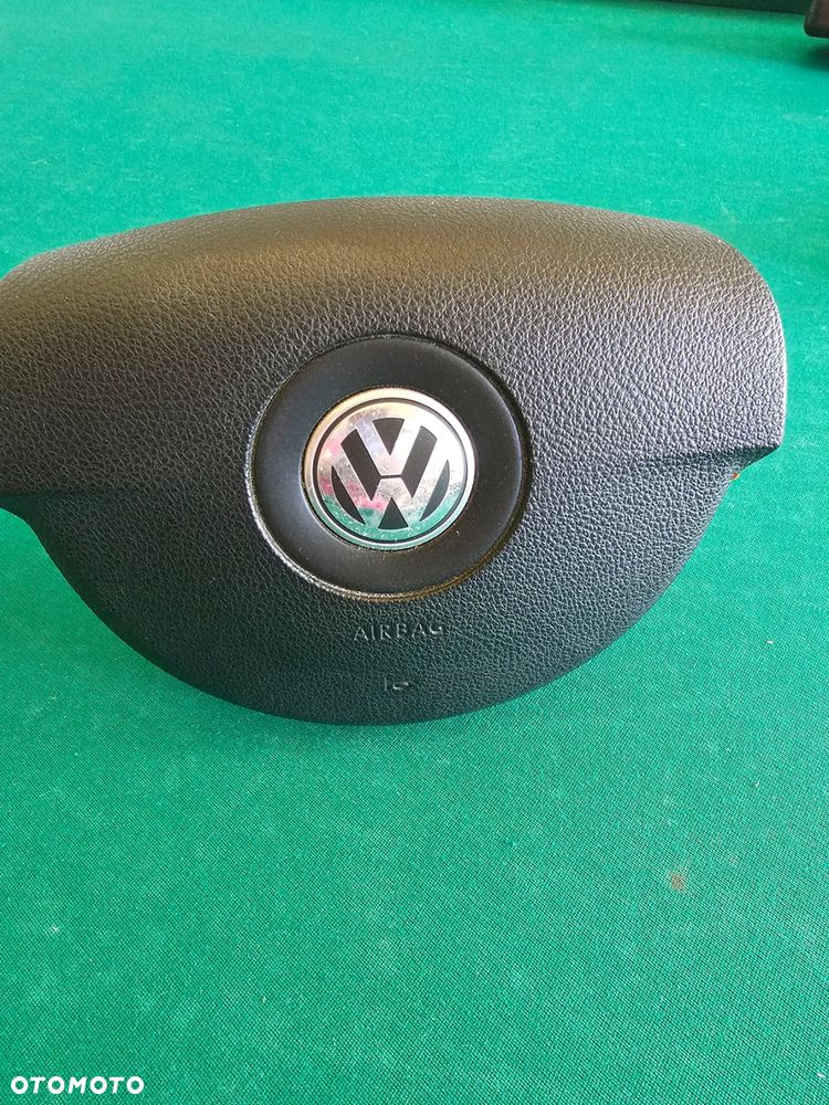 VW PODUSZKA KIEROWCY 3C0880201BB - 1