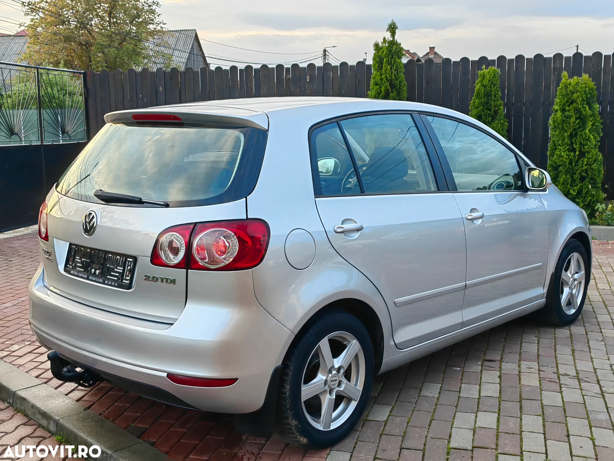 Volkswagen Golf Plus 2.0 TDI DPF Style - 9