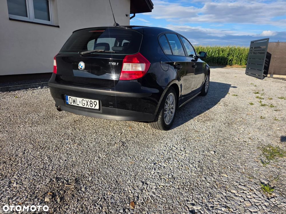 BMW Seria 1 2004 photo 4