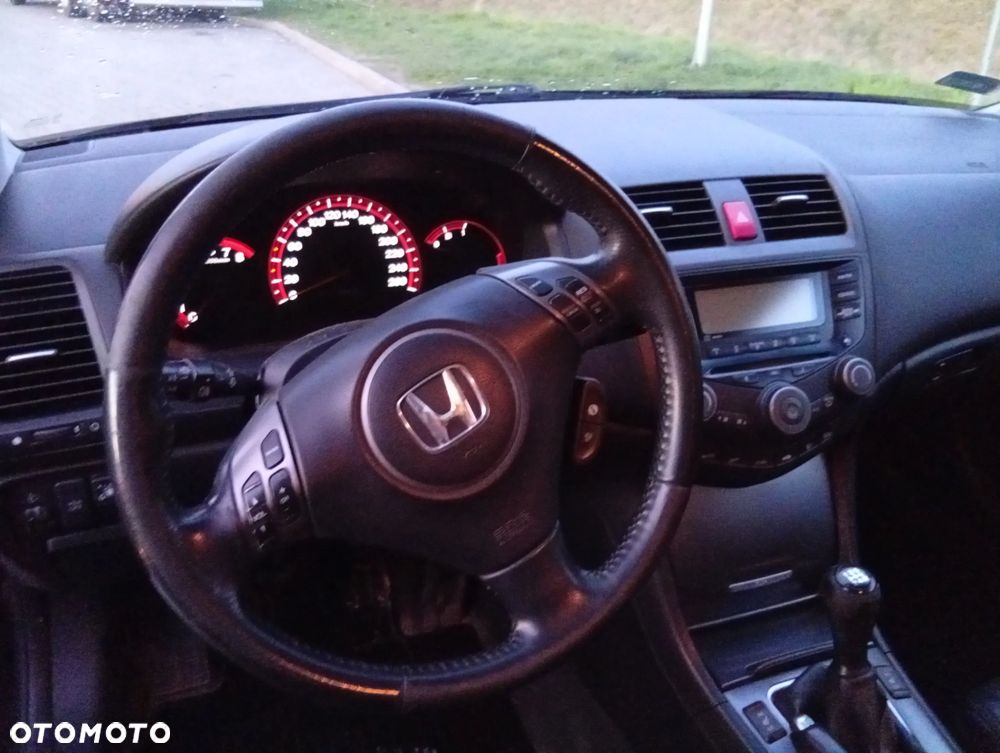 Honda Accord 2.0 Comfort - 9