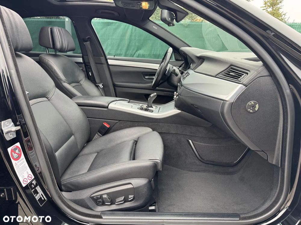BMW Seria 5 M550d xDrive - 20