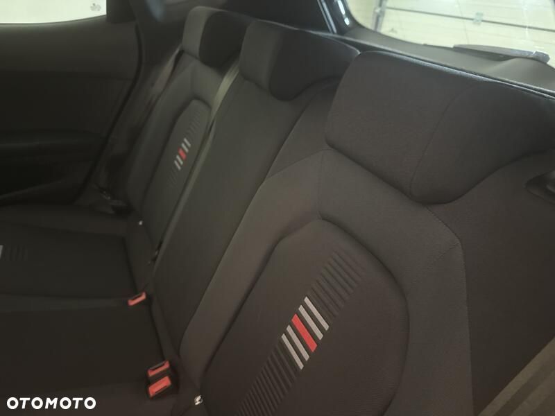 Seat Arona 1.5 TSI GPF FR S&S DSG - 18