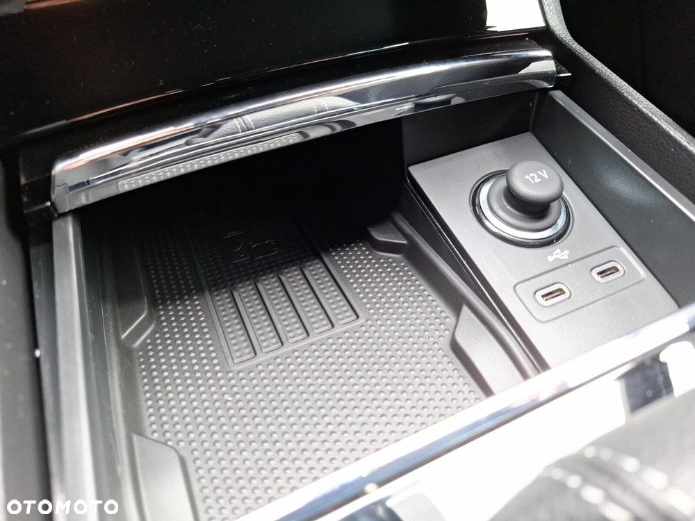 Skoda Karoq 1.5 TSI ACT Sportline DSG - 22