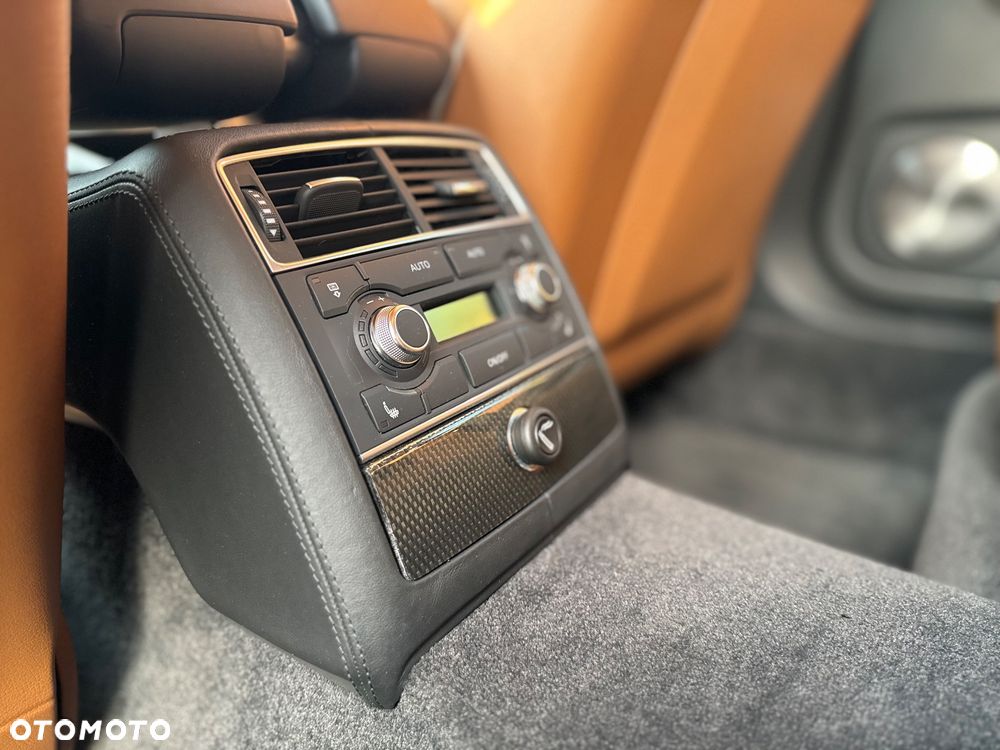 Audi S8 - 26