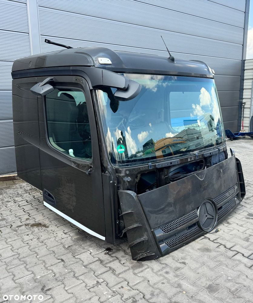 Kompletny szkielet kabiny sypialnej Mercedes Actros MP4 - 1