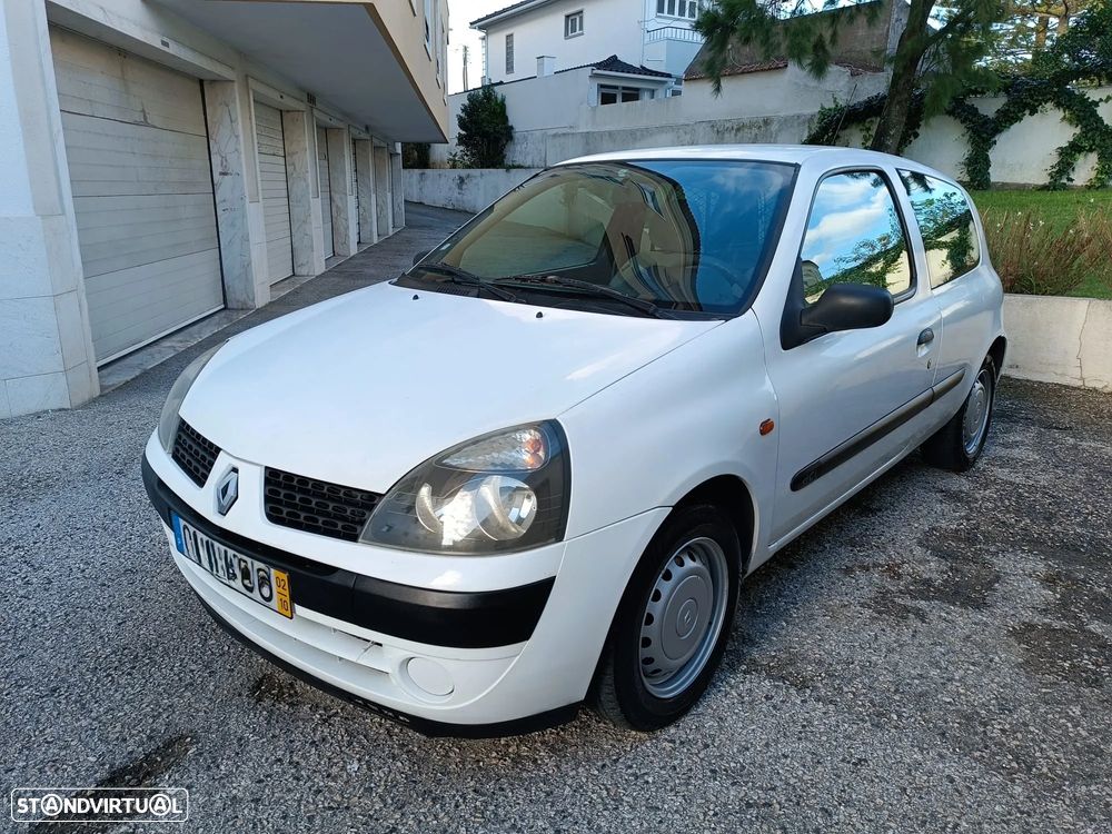 Renault Clio 2002 photo 3