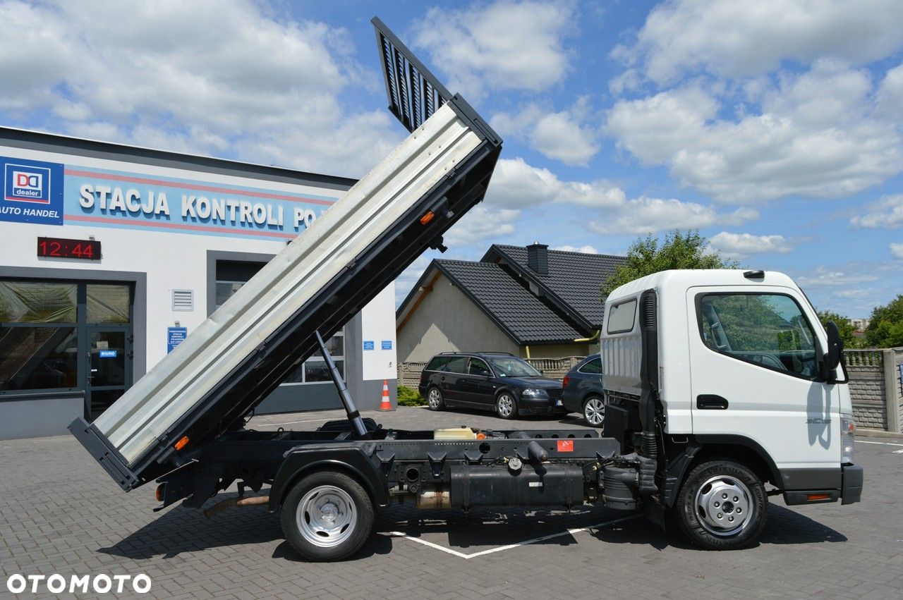 Mitsubishi Canter - 1