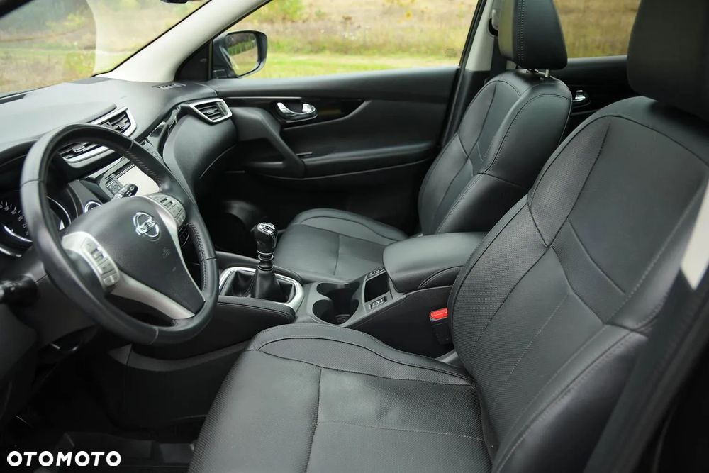 Nissan Qashqai 1.6 DIG-T Tekna - 28