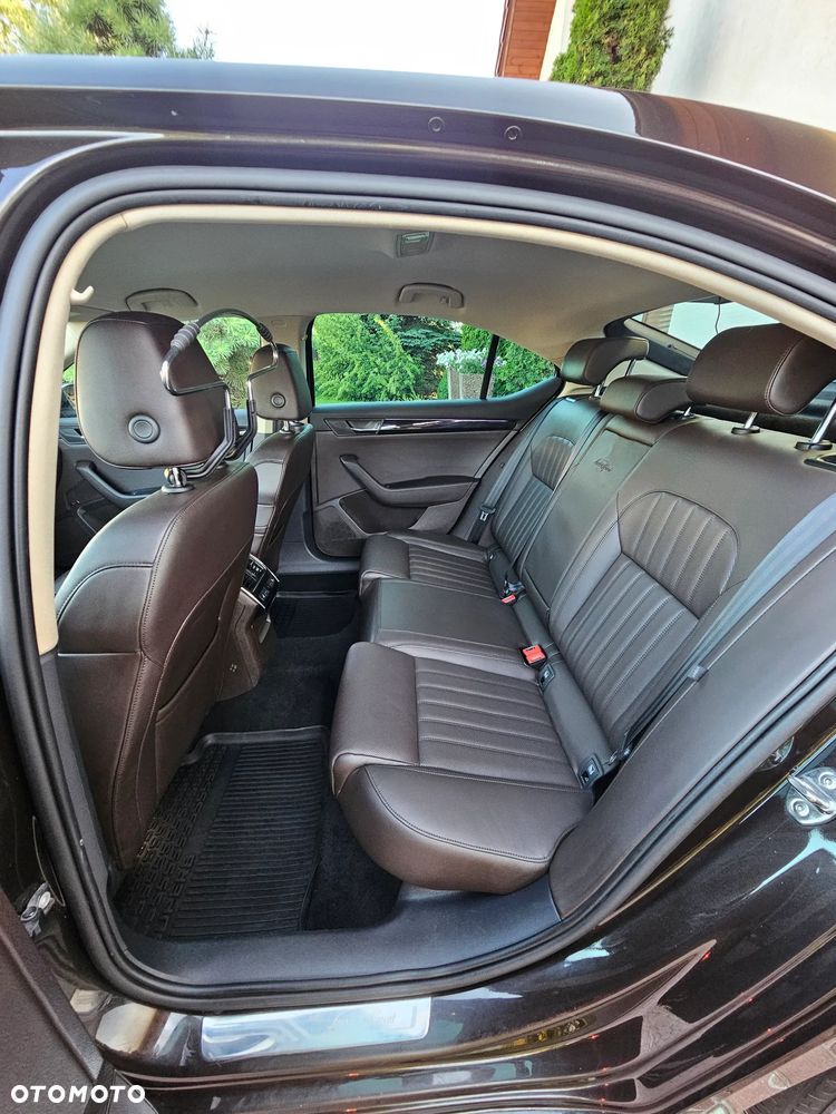 Skoda Superb 2.0 TDI L&K DSG - 10