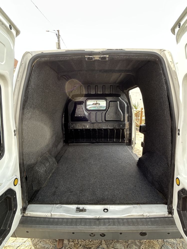 Ford Transit Connect - 9