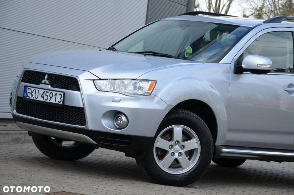Mitsubishi Outlander - 4