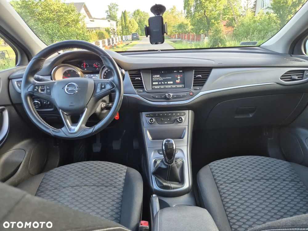 Opel Astra 1.6 CDTI Sport - 11