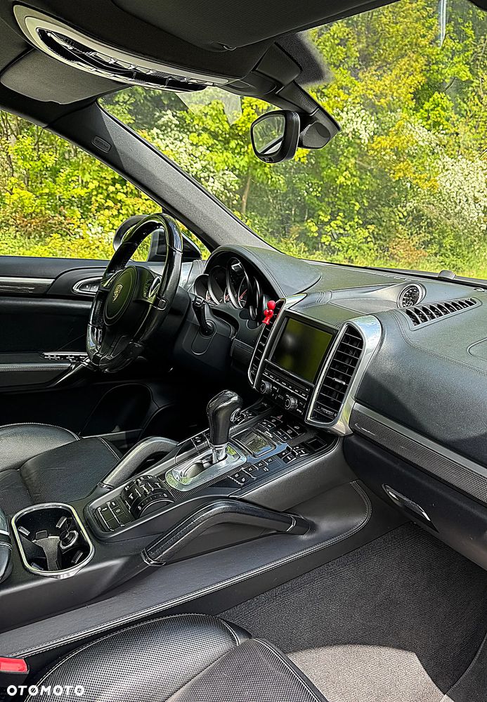 Porsche Cayenne Diesel Platinum Edition - 21