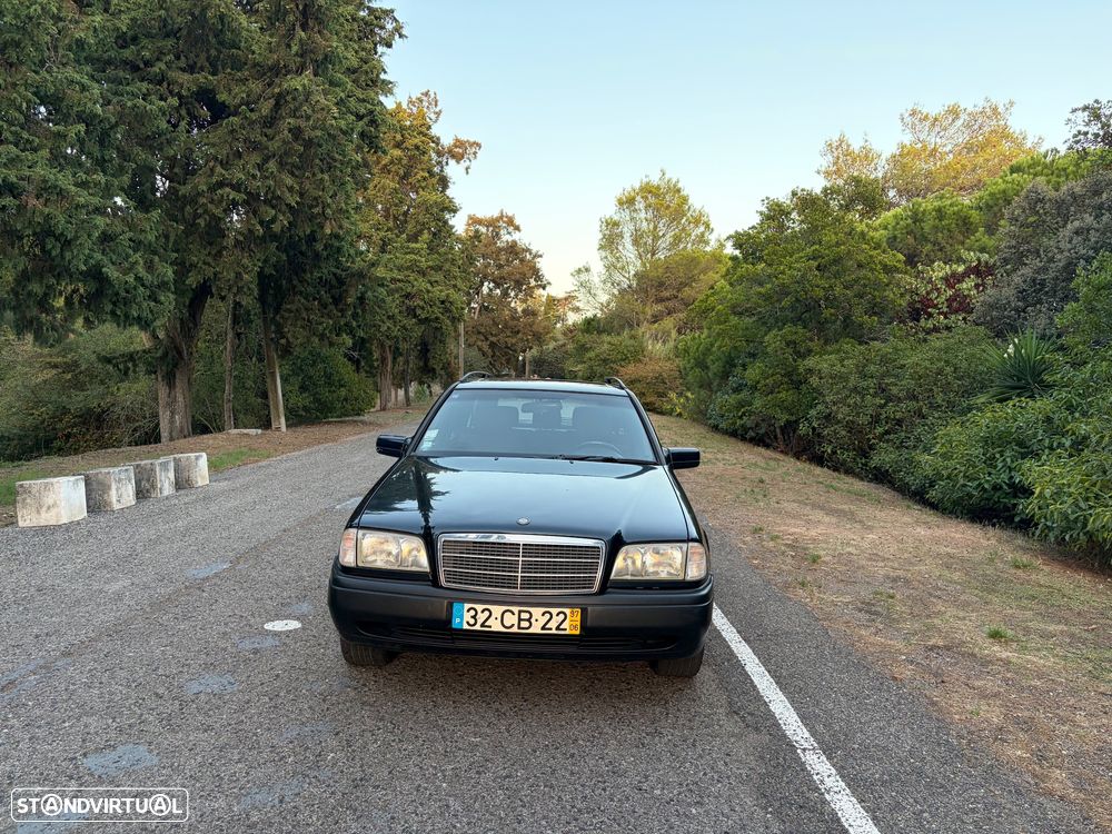 Mercedes-Benz C 220 D Classic - 3