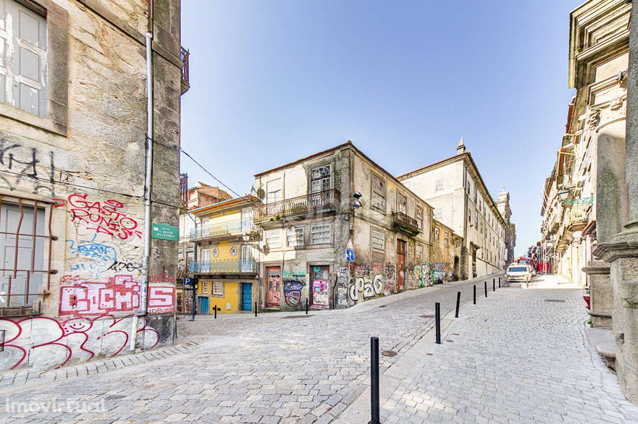 Edifício Patrimonial único, Vitória, Centro Histórico Porto, Portug... - Grande imagem: 5/29