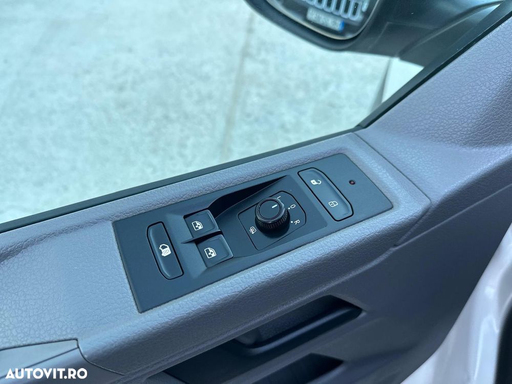 Volkswagen Transporter - 14