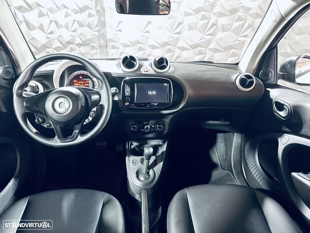 Smart ForTwo Coupé 1.0 mhd Pulse 71 Softouch - 15