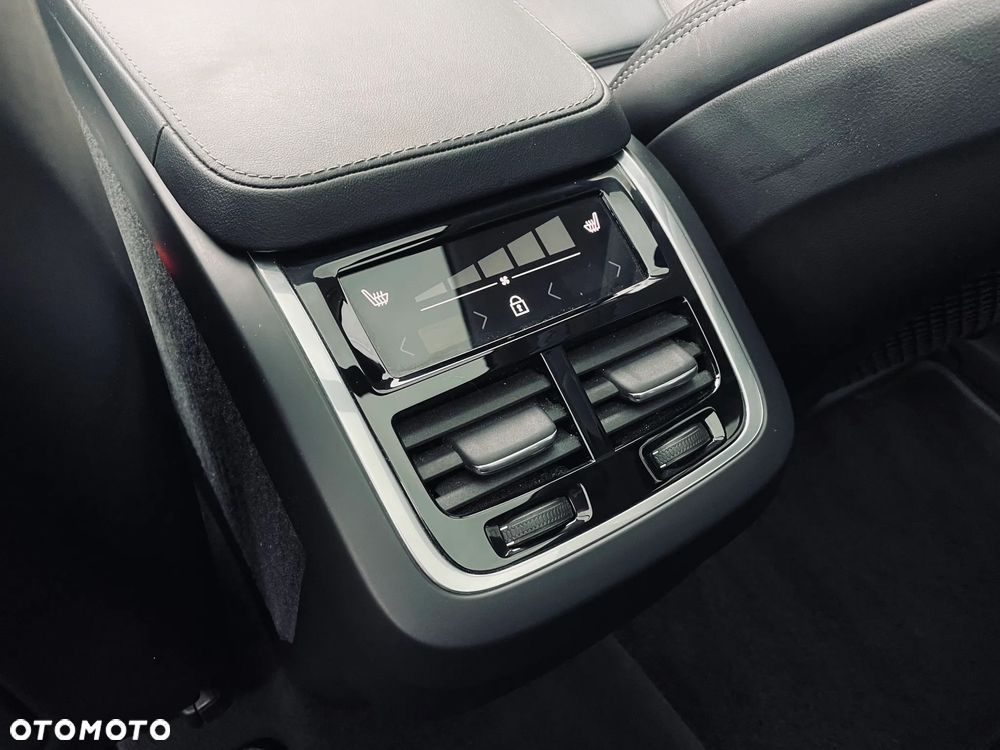 Volvo XC 90 - 25