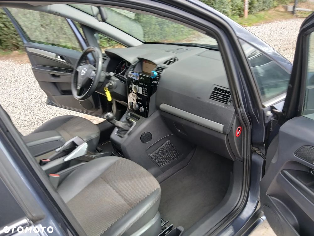Opel Zafira 1.8 Edition Plus - 27