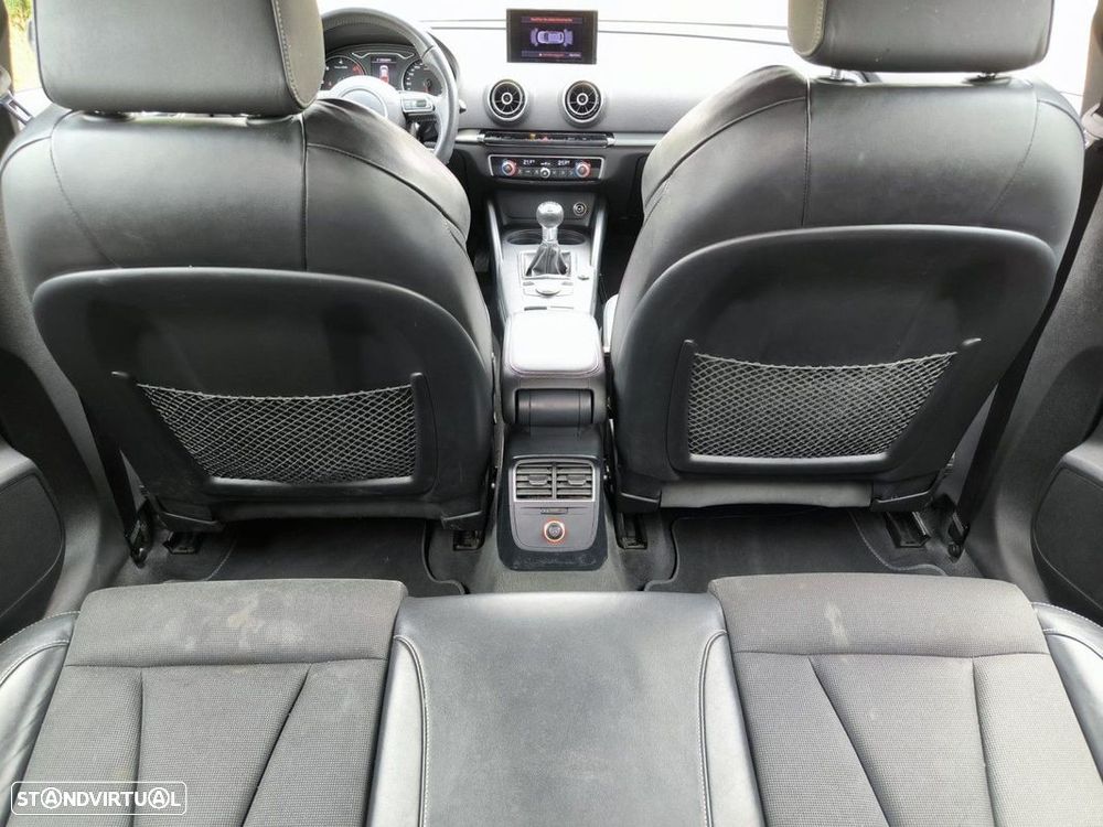 Audi A3 Sportback 2.0 TDI S-line - 30