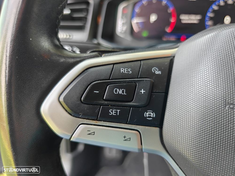 VW Polo 1.0 TSI Urban DSG - 31