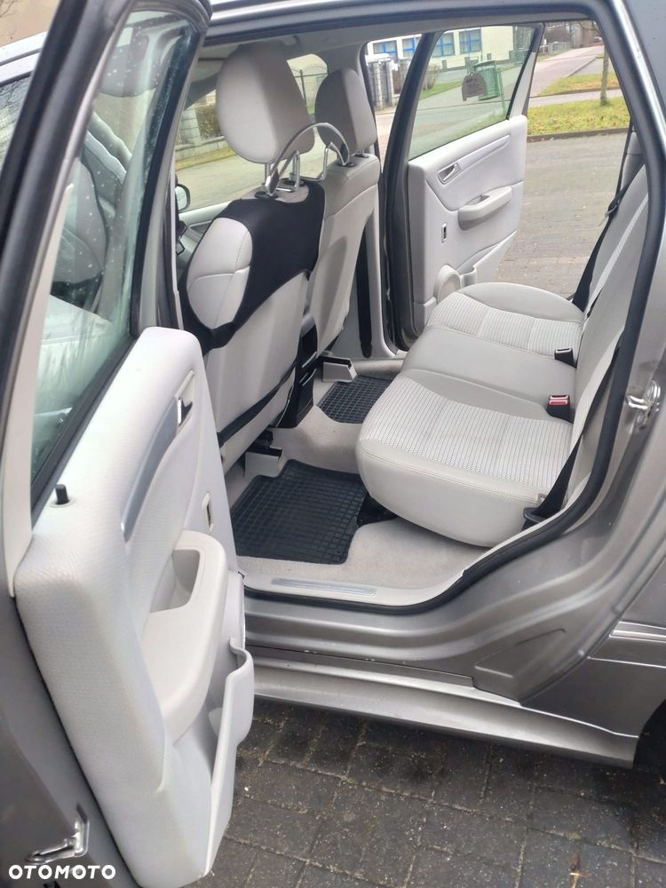 Mercedes-Benz Klasa B 180 CDI - 7