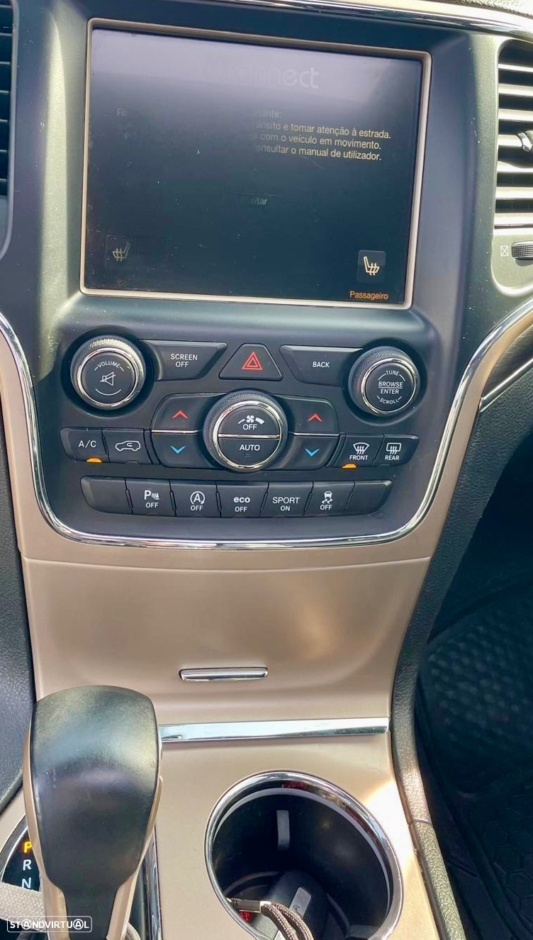 Jeep Grand Cherokee 3.0 CRD V6 Overland - 17