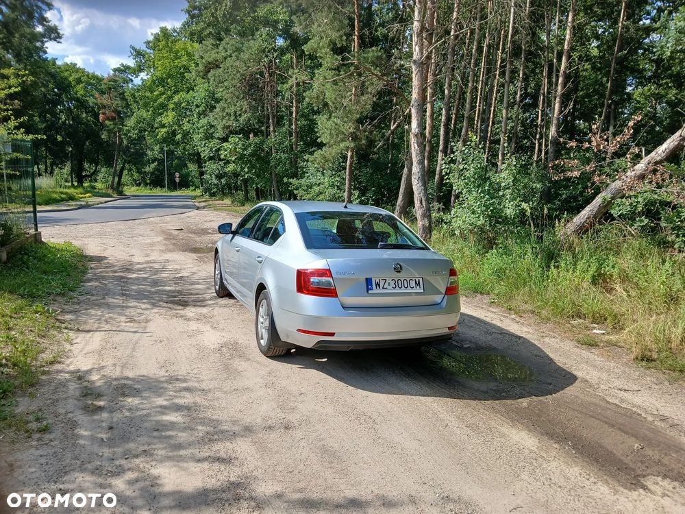 Skoda Octavia 1.4 TSI Ambition - 4