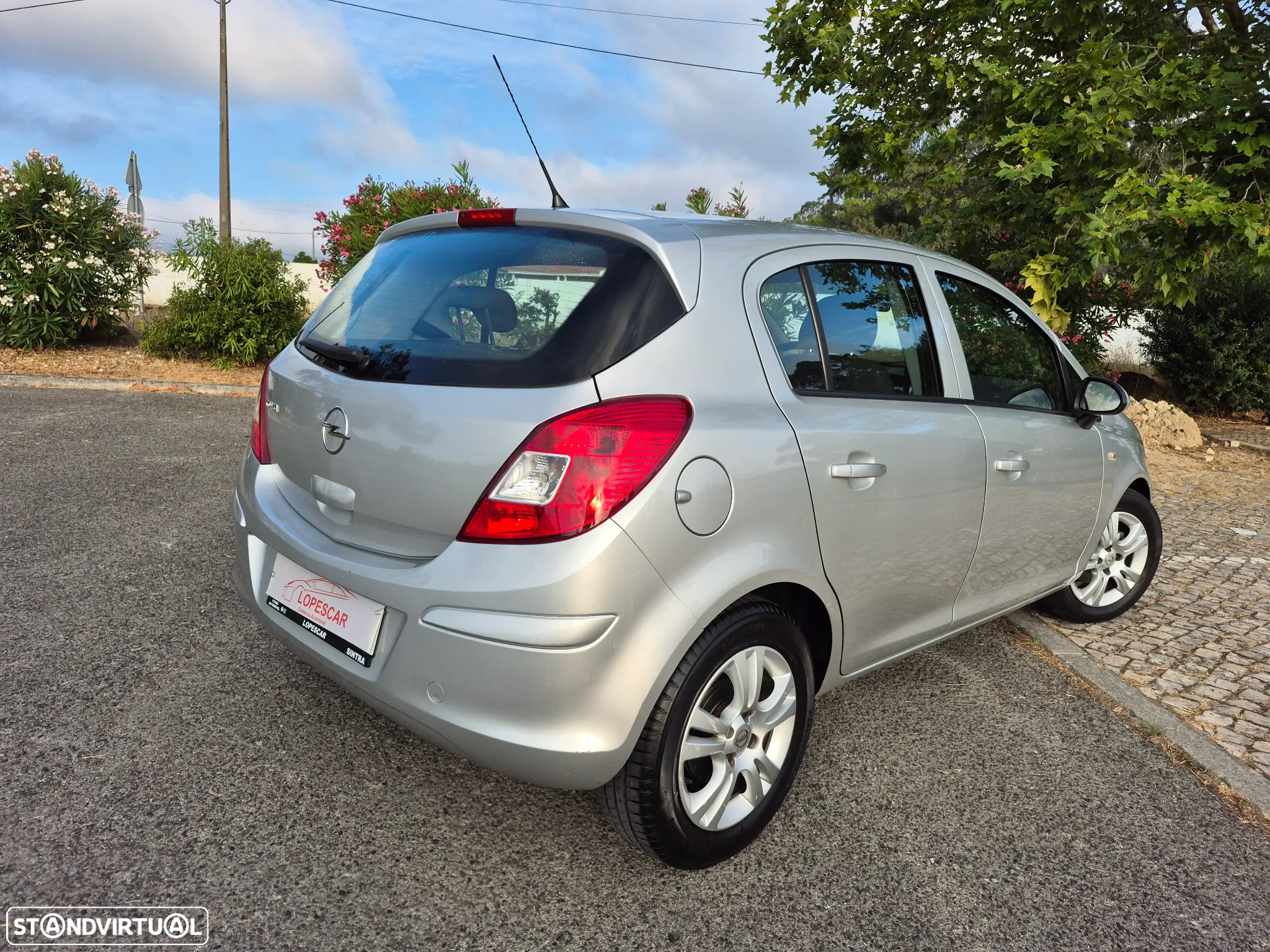 Opel Corsa 1.2 Enjoy - 5