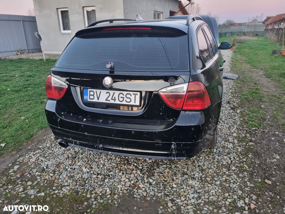 BMW Seria 3 320d - 4