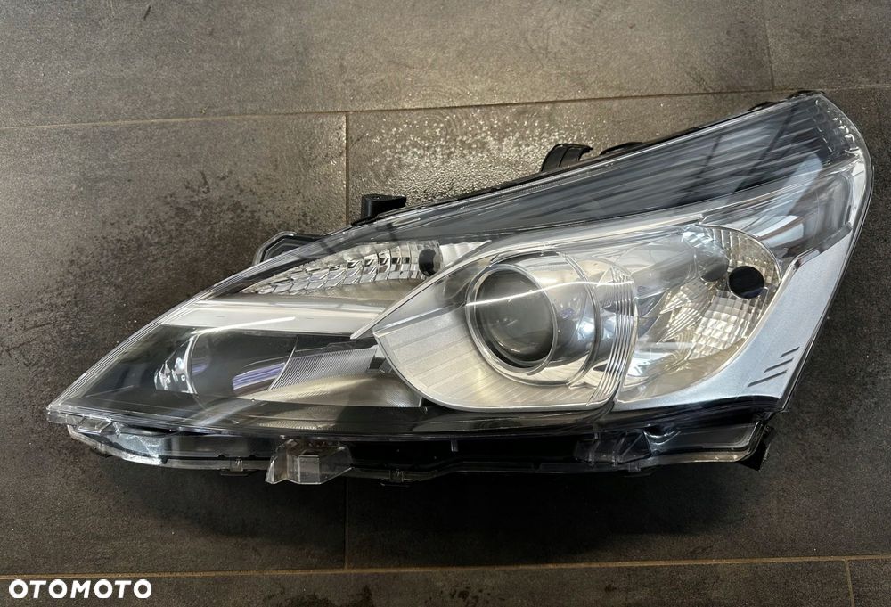 toyota verso lift 2013-2018 reflektor lampa lewa - 1