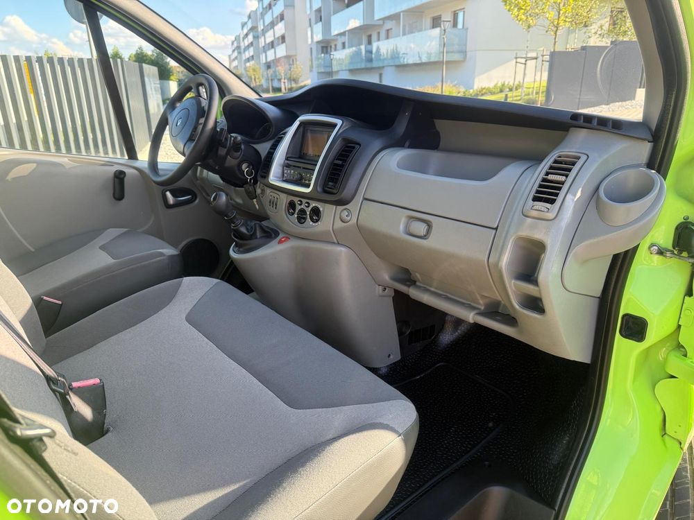 Renault Trafic - 13