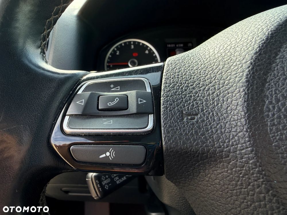 Volkswagen Tiguan 2.0 TDI 4Mot Perfectline R-Style DSG - 31