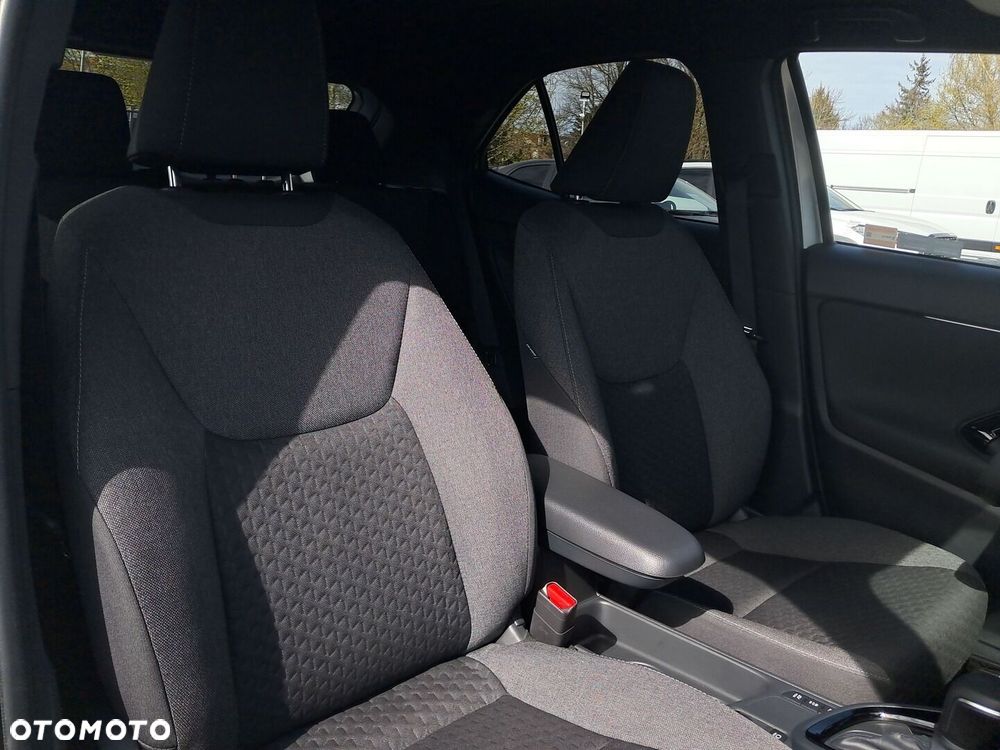 Toyota Yaris Cross - 19