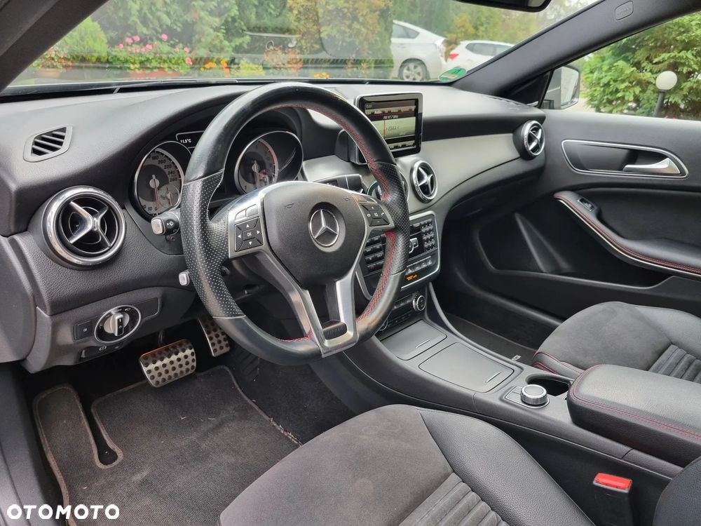 Mercedes-Benz GLA - 5