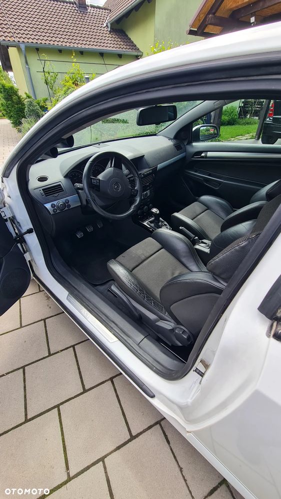 Opel Astra 2.0 Turbo Cosmo - 15