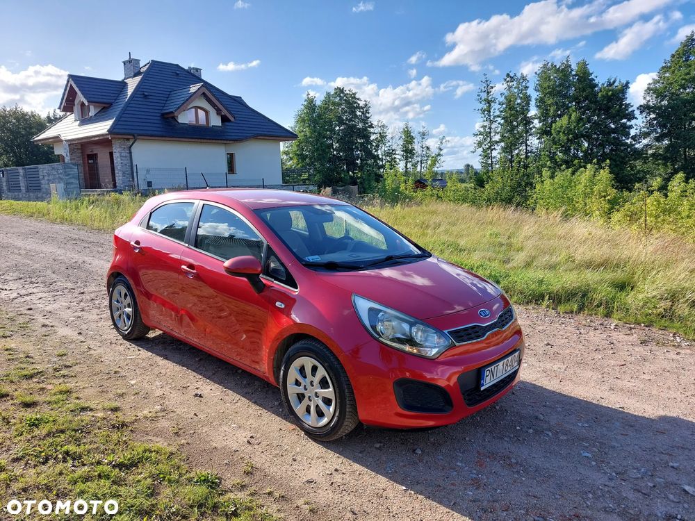 Kia Rio - 22