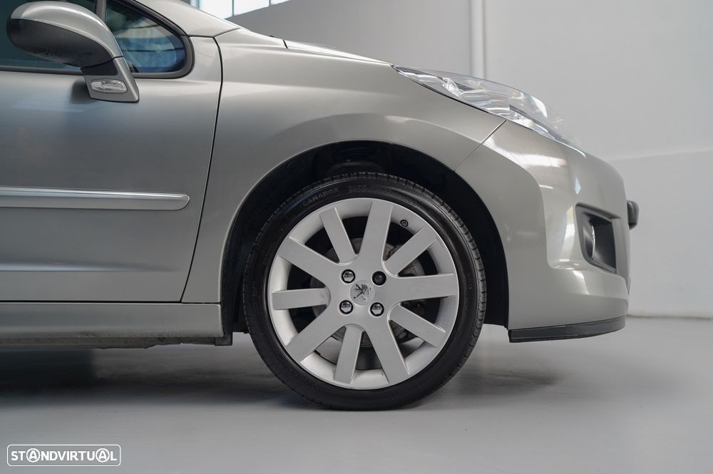 Peugeot 207 CC 1.6 HDi Sport FAP - 9