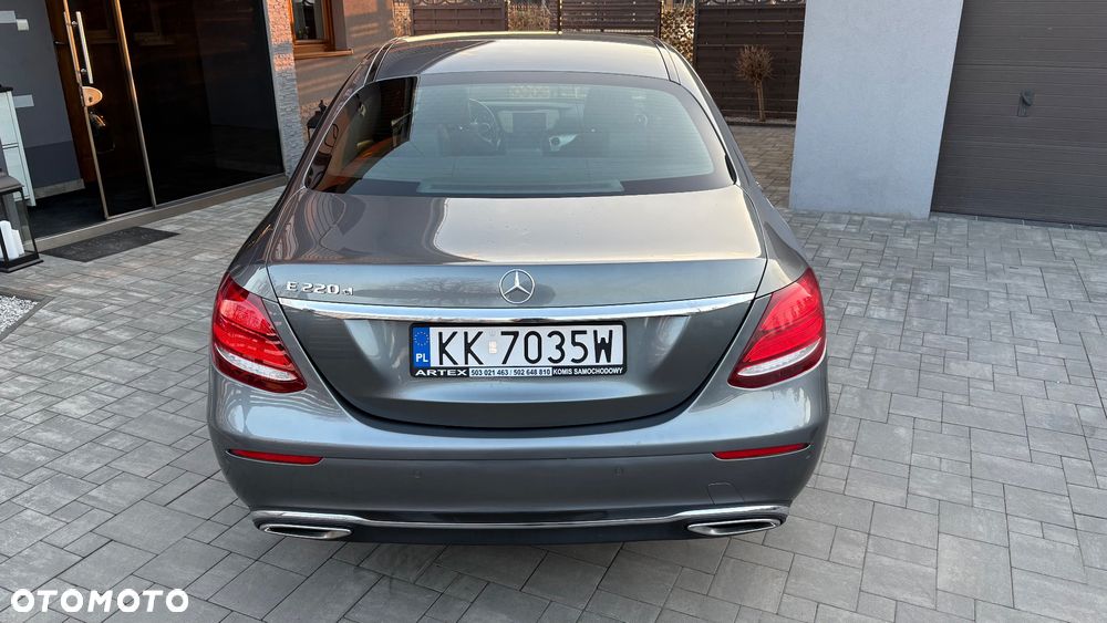 Mercedes-Benz Klasa E 220 d 9G-TRONIC - 9