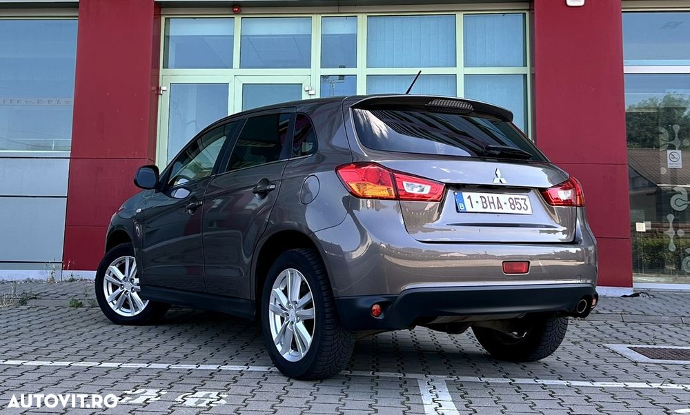 Mitsubishi ASX - 4